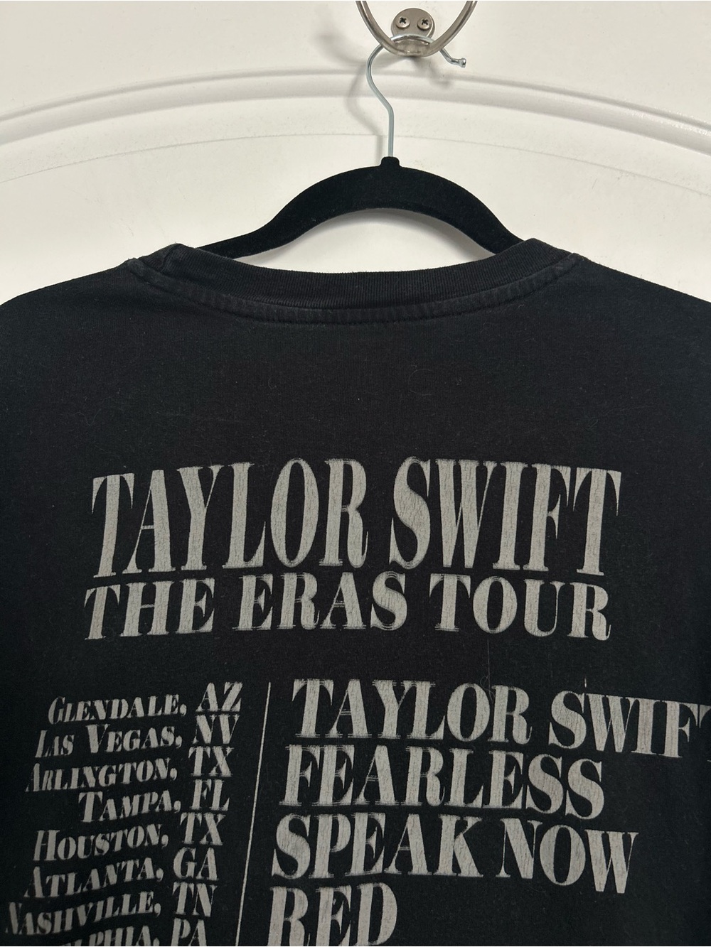 Taylor Swift 'The Eras Tour' Black Print TShirt Size Small Swiftie Cozy merch - Picture 9 of 10